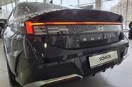 Hyundai Sonata Top
