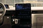 Hyundai Staria Top