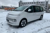 Hyundai Staria Business+