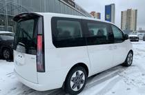 Hyundai Staria Business+