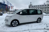 Hyundai Staria Business+