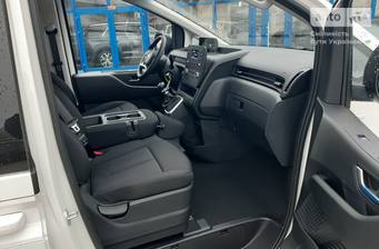 Hyundai Staria 2022 Comfort