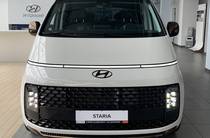 Hyundai Staria Top