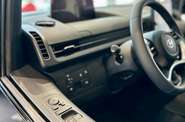 Hyundai Staria Business+