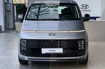 Hyundai Staria Top