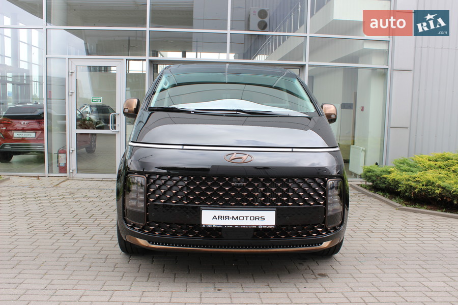 Hyundai Staria - фото 2