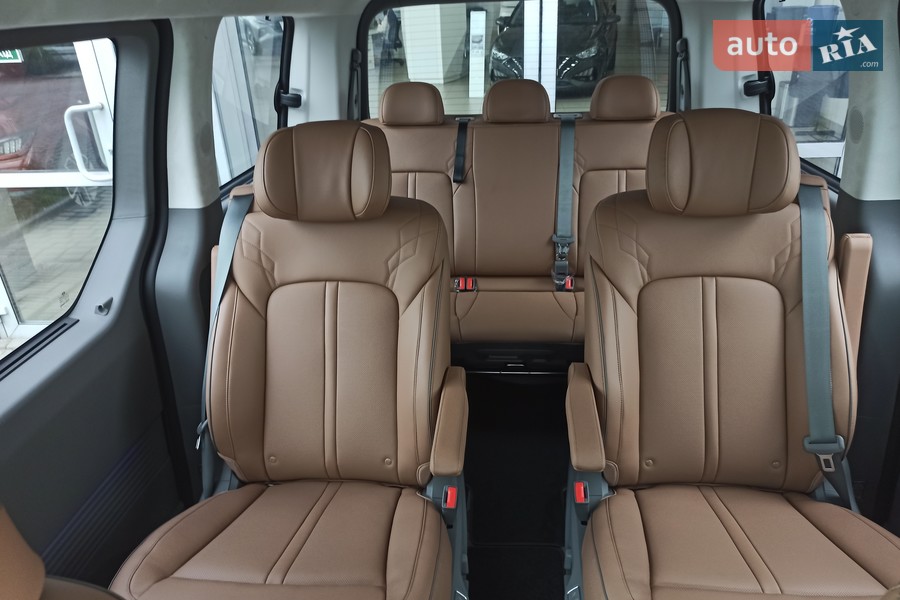 Hyundai Staria - фото 17