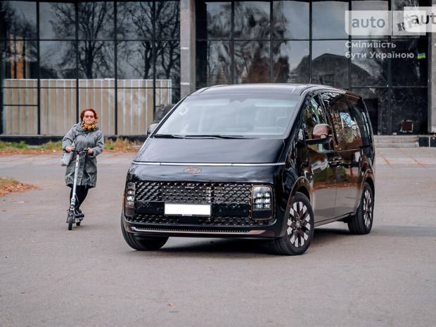 Hyundai Staria 2025