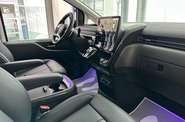 Hyundai Staria Top