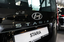 Hyundai Staria Business+