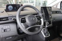 Hyundai Staria Business+