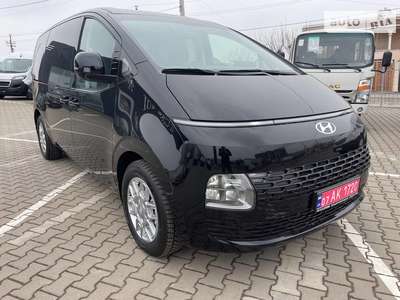 Hyundai Staria 2024 Business