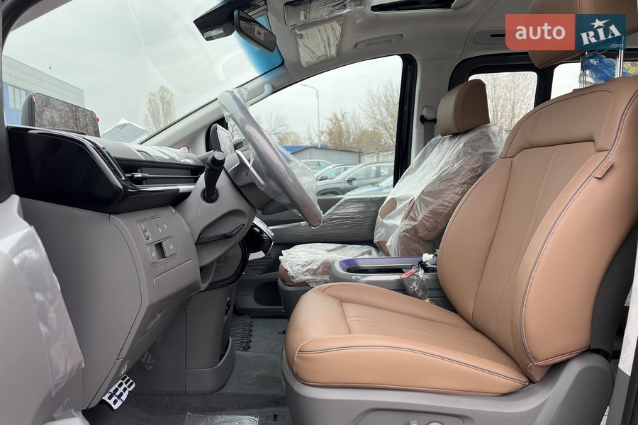 Hyundai Staria - фото 16