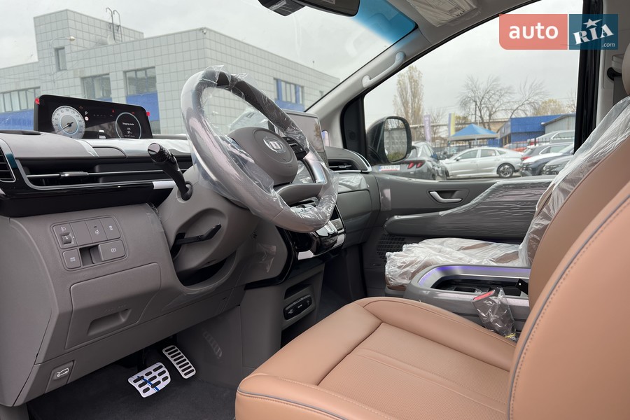 Hyundai Staria - фото 17