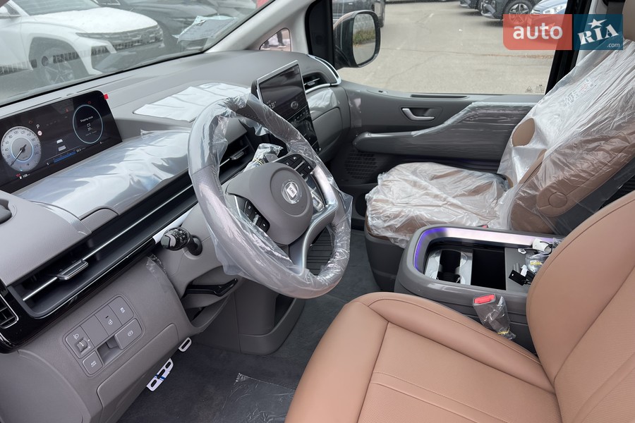 Hyundai Staria - фото 18