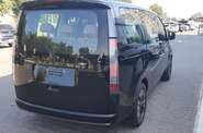 Hyundai Staria Top
