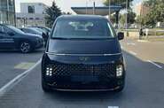 Hyundai Staria Top
