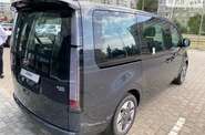 Hyundai Staria Business+
