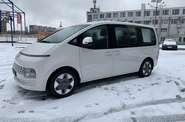 Hyundai Staria Business+