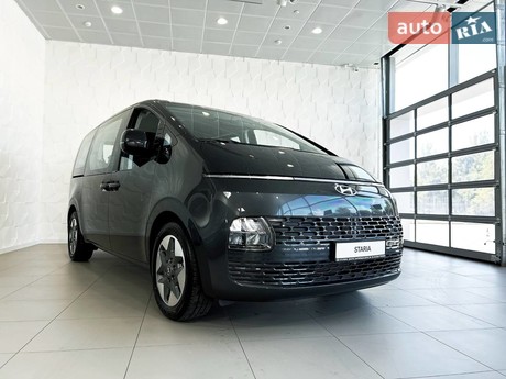 Hyundai Staria 2025