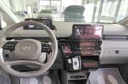 Hyundai Staria Top