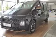 Hyundai Staria Top