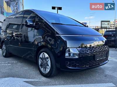 Hyundai Staria 2025 Business+