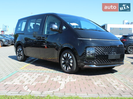 Hyundai Staria 2025