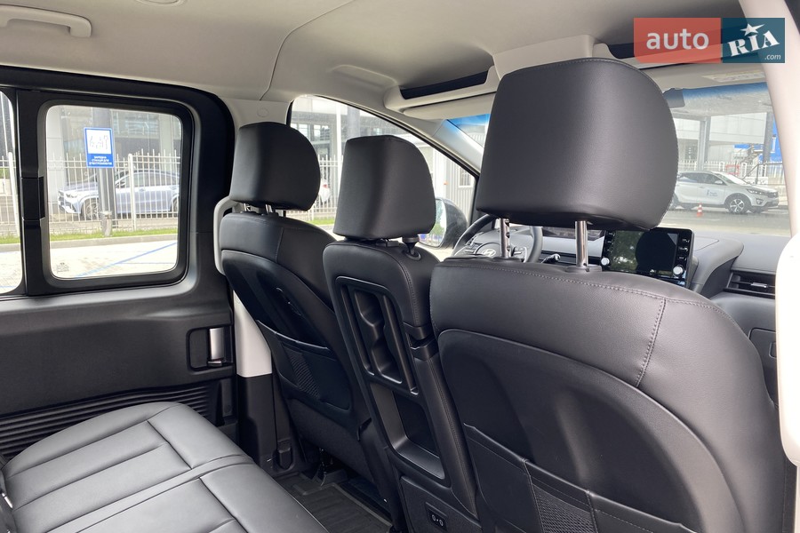 Hyundai Staria - фото 16