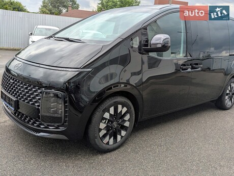 Hyundai Staria 2025
