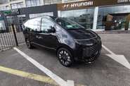 Hyundai Staria - фото 1