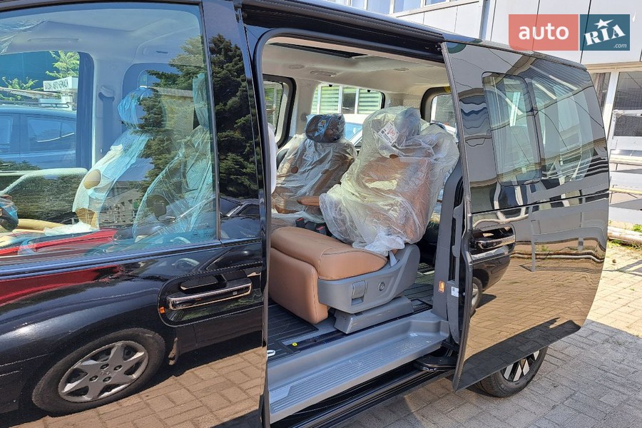 Hyundai Staria - фото 6