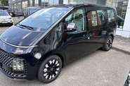 Hyundai Staria Top