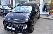 Hyundai Staria Top