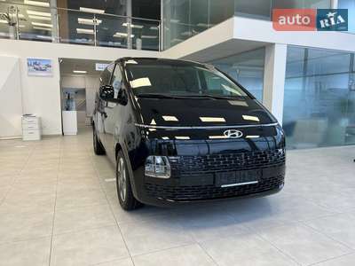 Hyundai Staria 2025 Business+