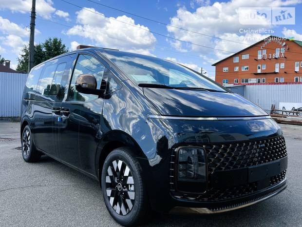 Hyundai Staria 2025