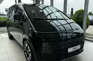 Hyundai Staria Top