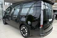 Hyundai Staria Top