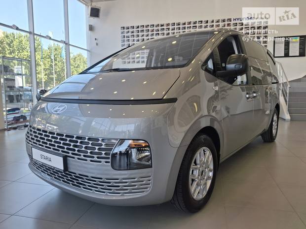 Hyundai Staria 2025