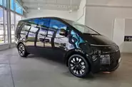 Hyundai Staria Top