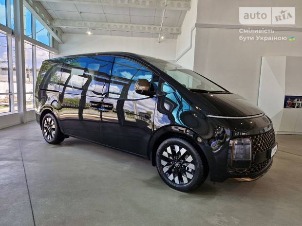 Hyundai Staria 2025