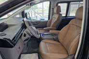 Hyundai Staria Top