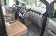 Hyundai Staria Top