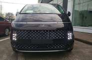 Hyundai Staria Top