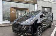 Hyundai Staria Top