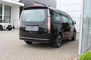Hyundai Staria Top