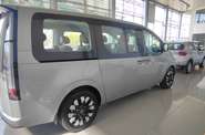 Hyundai Staria Top