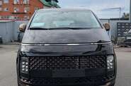 Hyundai Staria Top