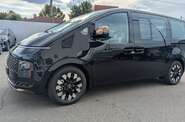 Hyundai Staria Top