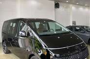 Hyundai Staria Top